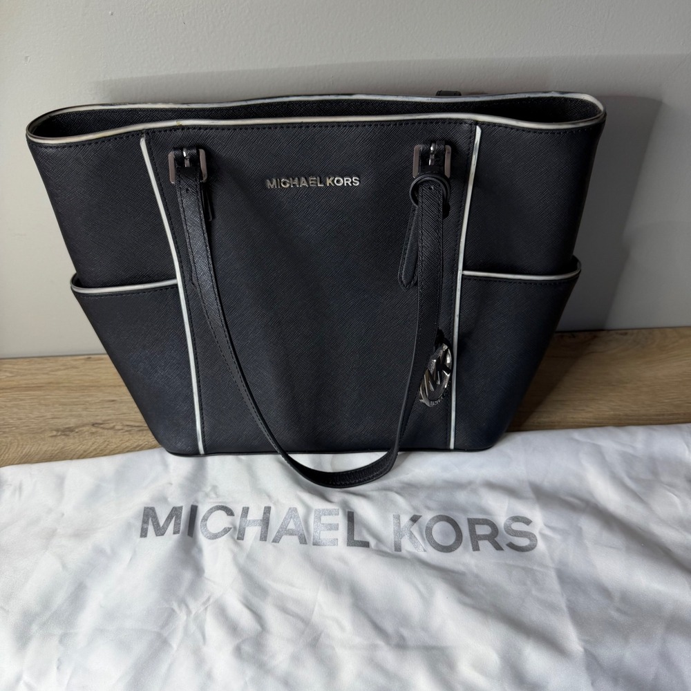 Michael Kors Jet Set Bag Black White Tote Saffiano Leather Purse‎ Shoulder Bag